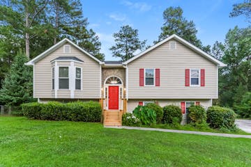 231 SILVERTHORNE DR DOUGLASVILLE, GA 30134